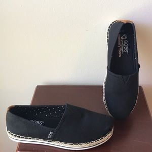 Bobs from Skechers Memory Foam Sneakers 7.5W